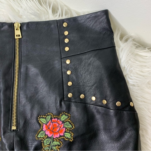 TopShop Embriodered Faux Leather Skirt - Picture 2 of 8